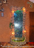 Декоративная водяная панель с оформлением в виде каменной кладки из искусственного материала.